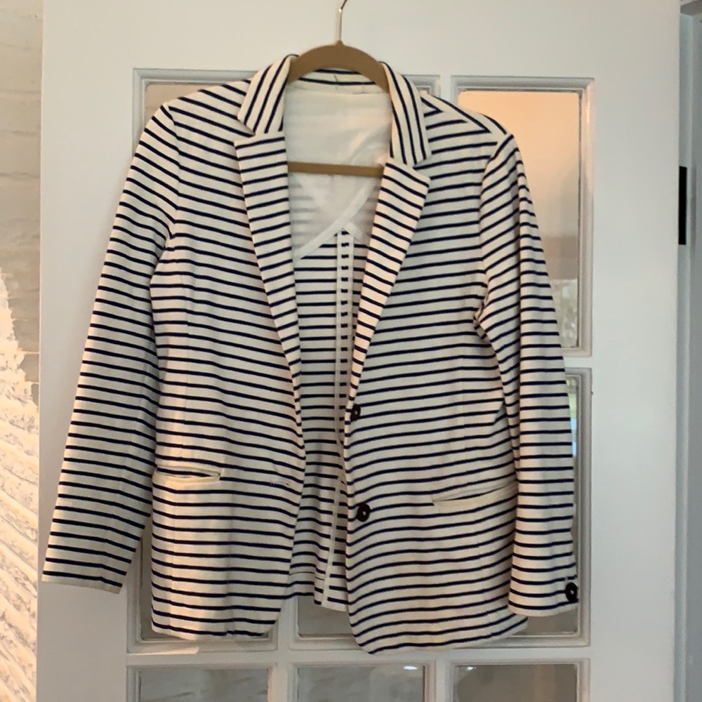 Stipped Cotton Blazer!